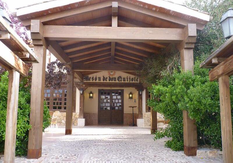 酒店 Meson De Don Quijote