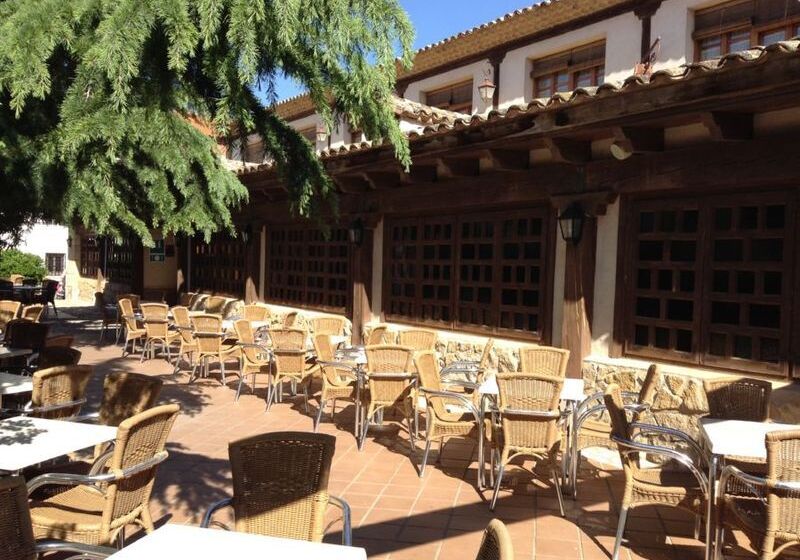 酒店 Meson De Don Quijote