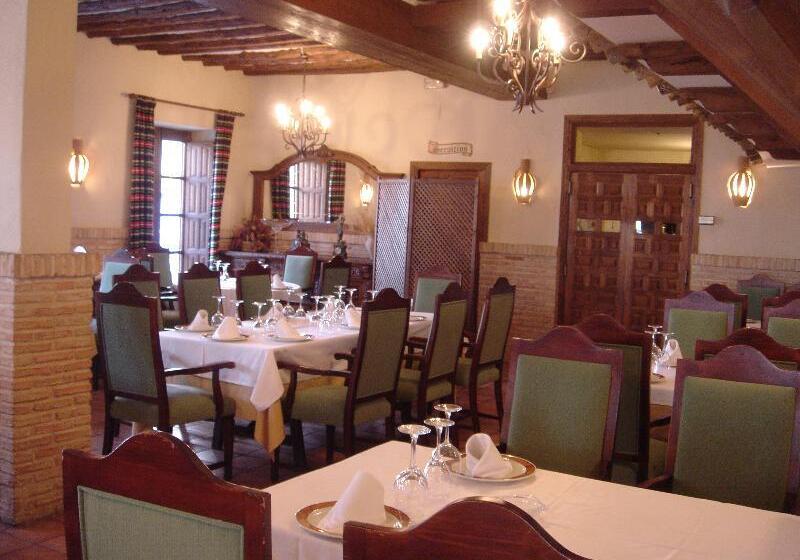 酒店 Meson De Don Quijote