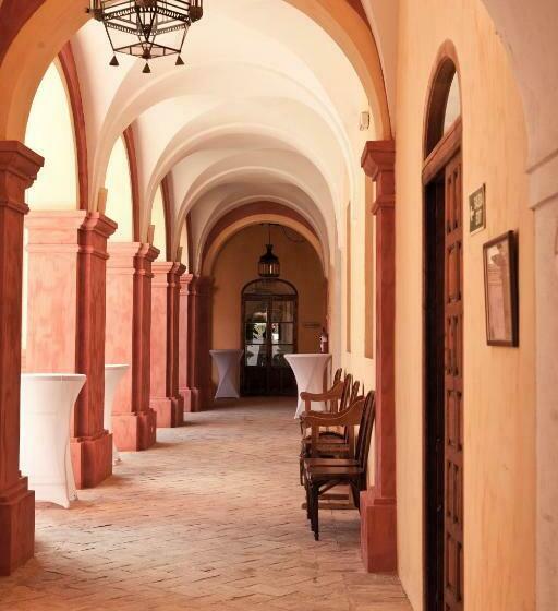 Отель Monasterio De San Francisco