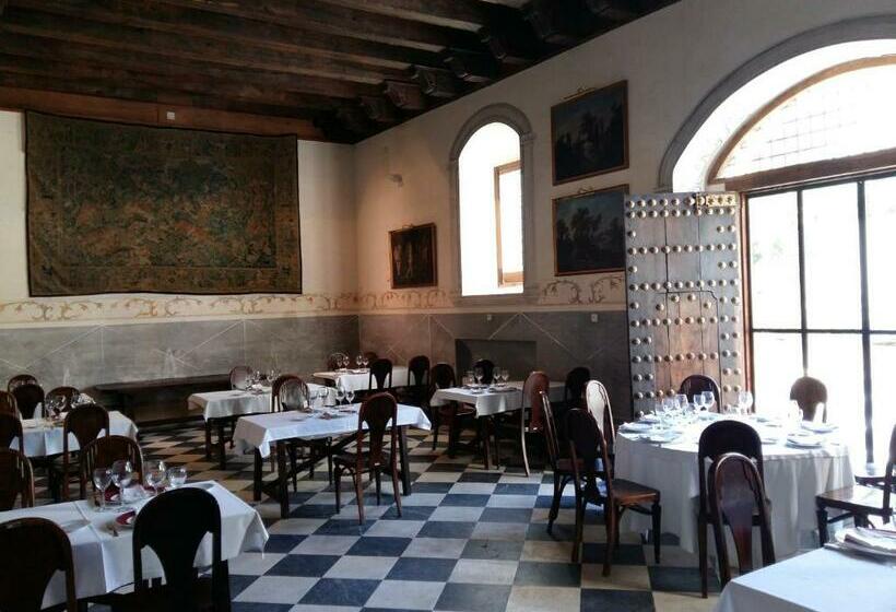 Отель Monasterio De San Francisco