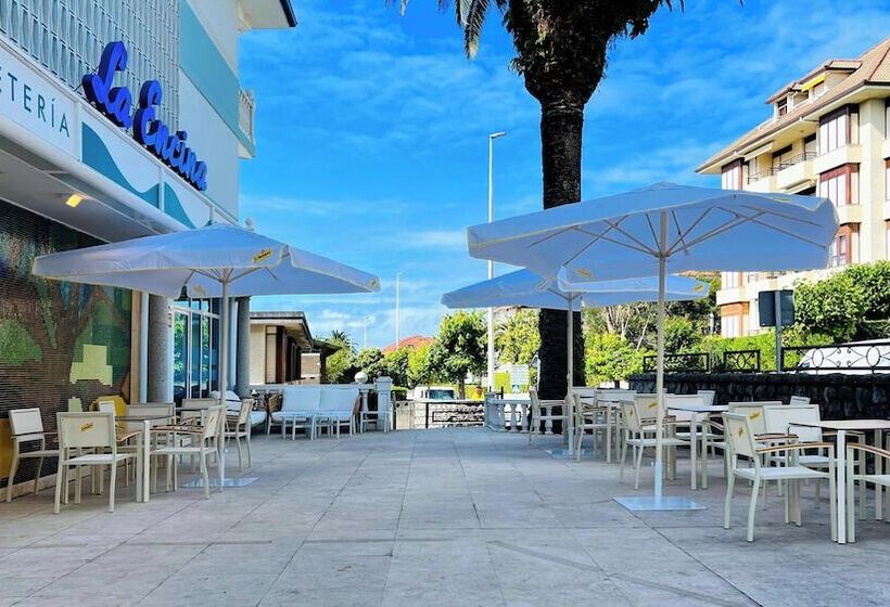 هتل Moon Dreams Noja