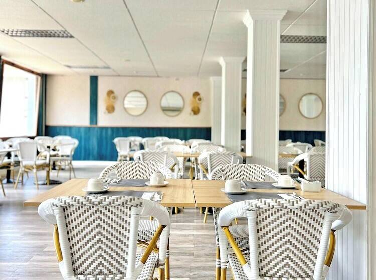 هتل Moon Dreams Noja