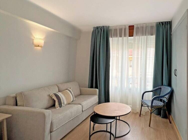 هتل Moon Dreams Noja