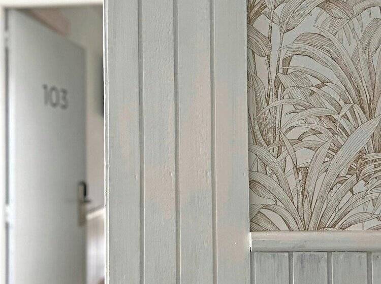 هتل Moon Dreams Noja