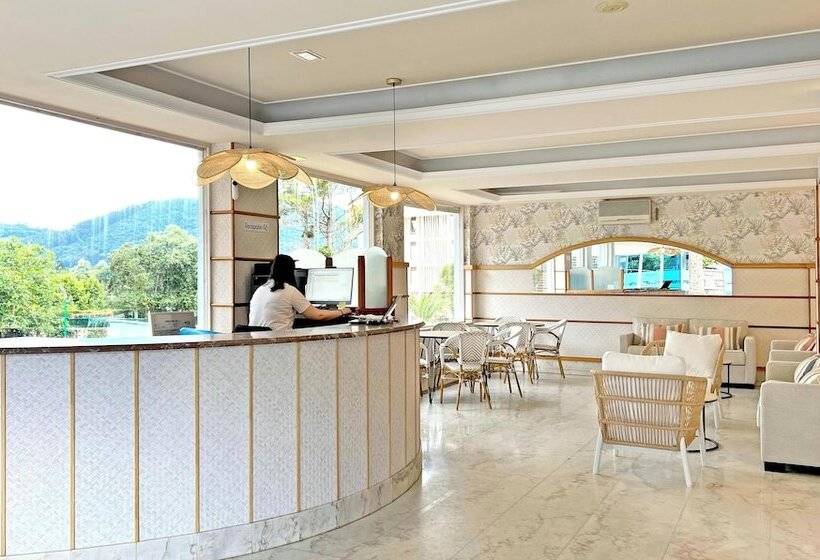 هتل Moon Dreams Noja