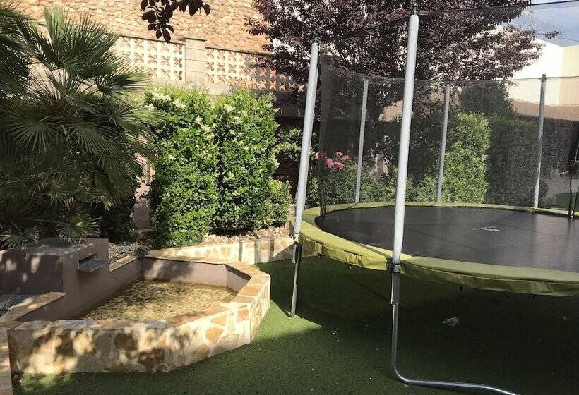 בית מלון כפרי Moya Landete