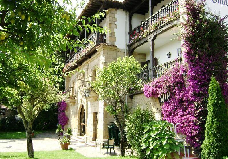 هتل Museo Los Infantes