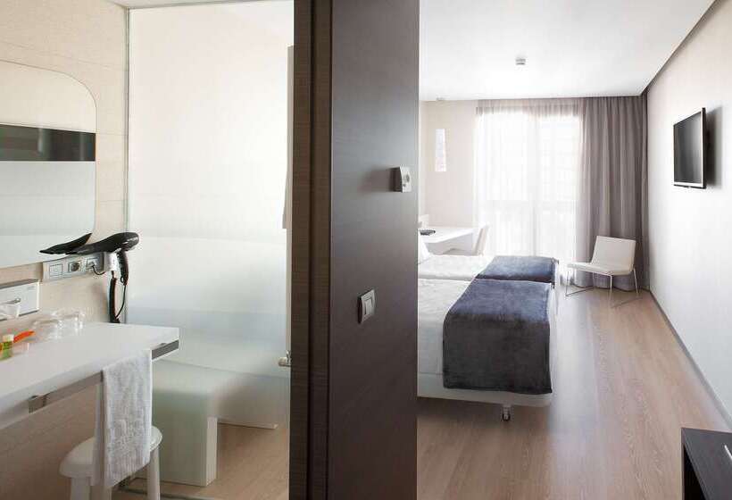 酒店 NH Castellon Mindoro