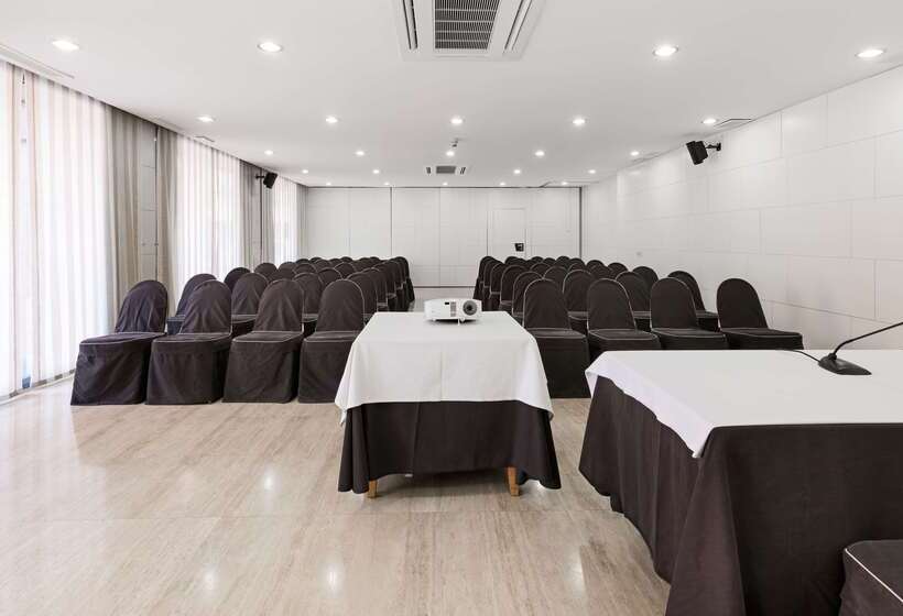 酒店 NH Castellon Mindoro