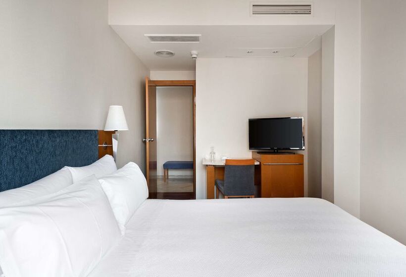 酒店 NH Castellon Mindoro