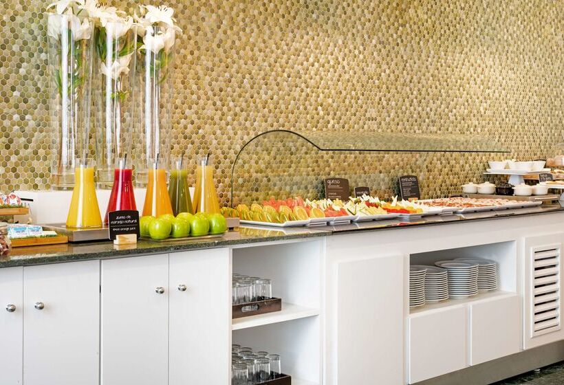 هتل NH Ciudad De Cuenca