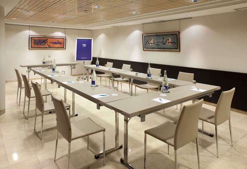 فندق NH Ciudad De Santander