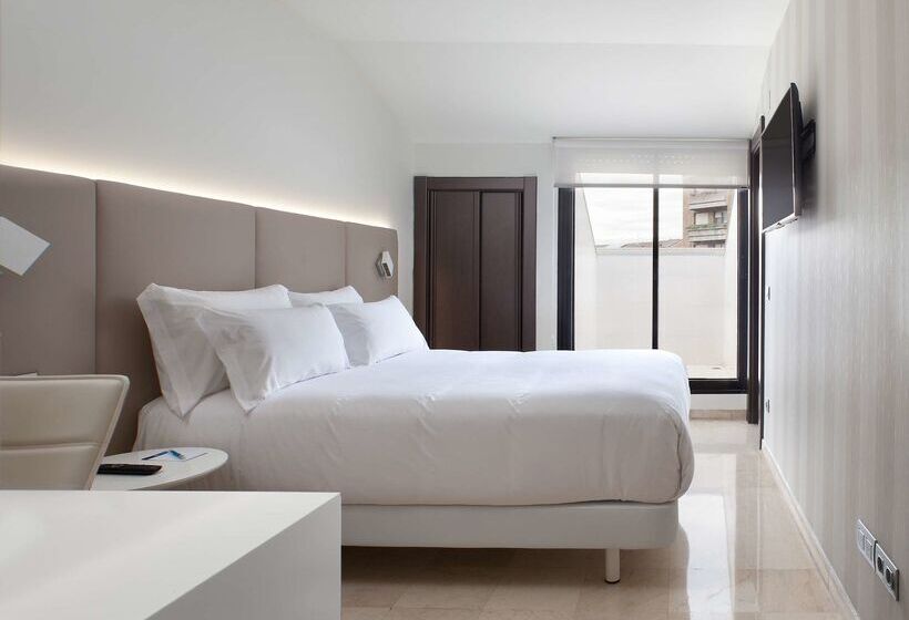 فندق NH Ciudad De Santander