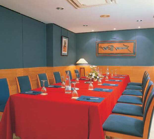 فندق NH Ciudad De Santander