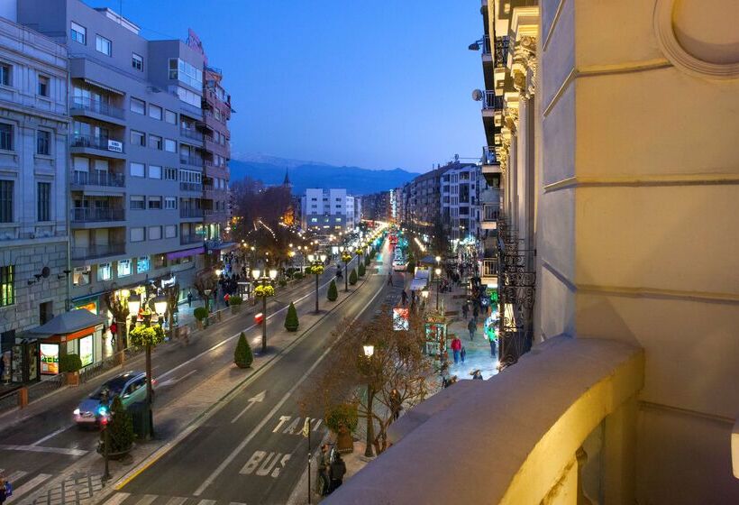 فندق NH Collection Victoria