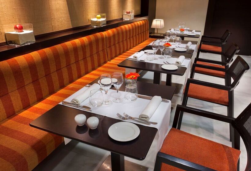 فندق NH Collection Victoria