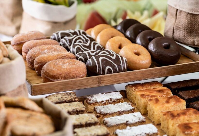 فندق NH Collection Victoria