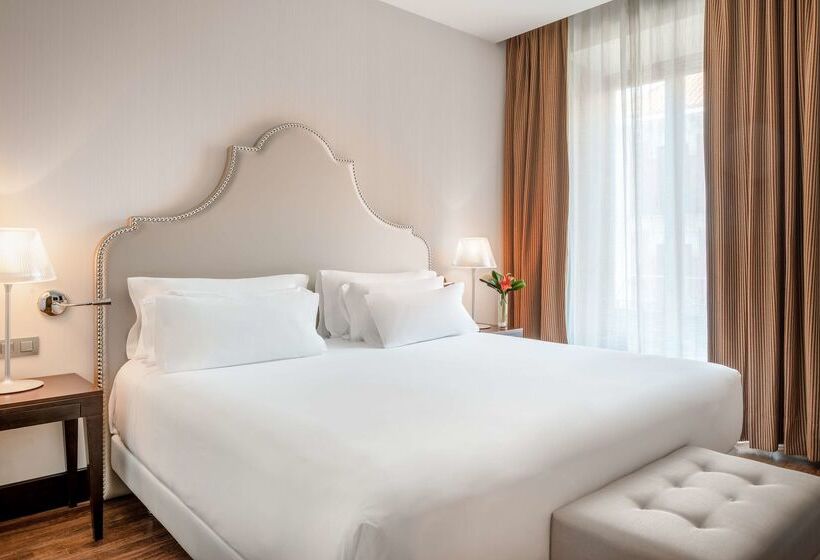 فندق NH Collection Victoria