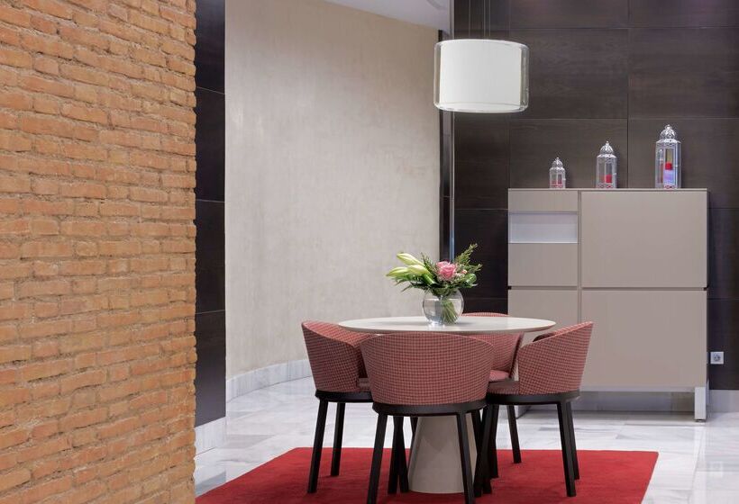 فندق NH Collection Victoria