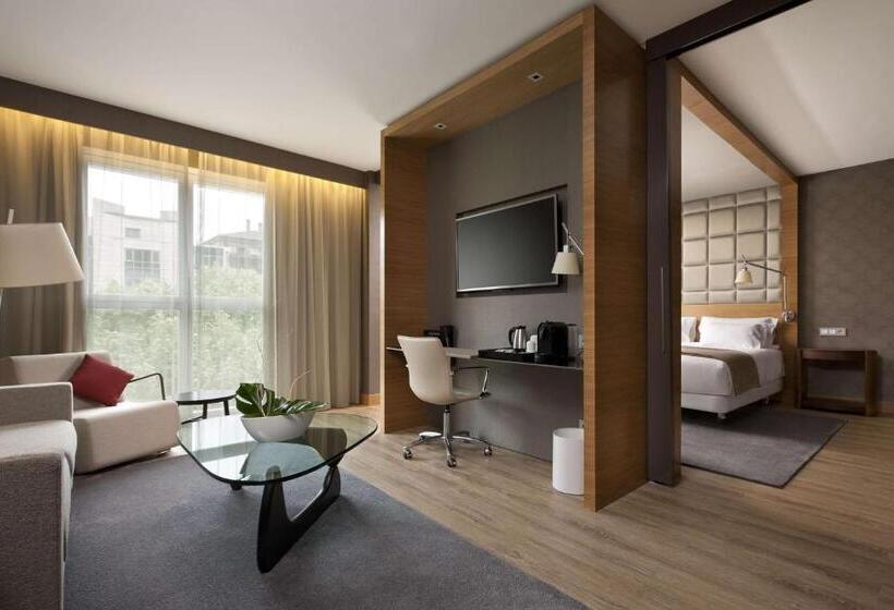 هتل NH Collection San Sebastian Aranzazu