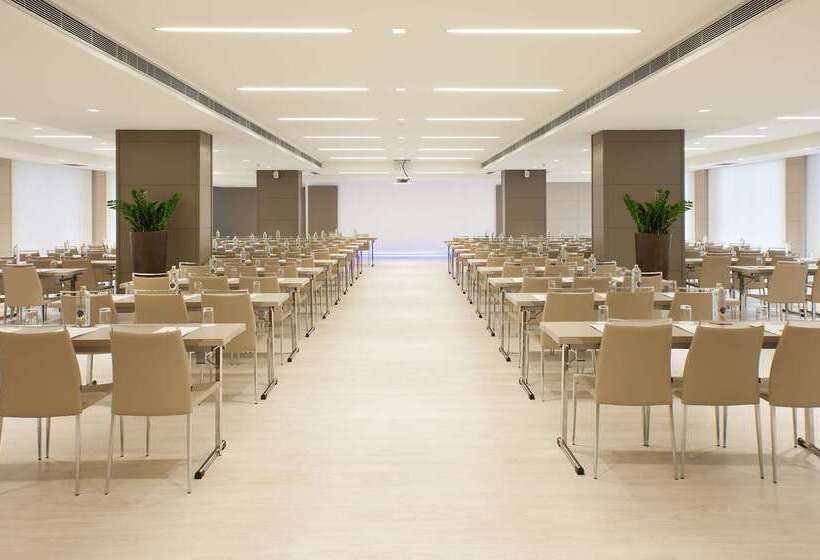 هتل NH Collection San Sebastian Aranzazu