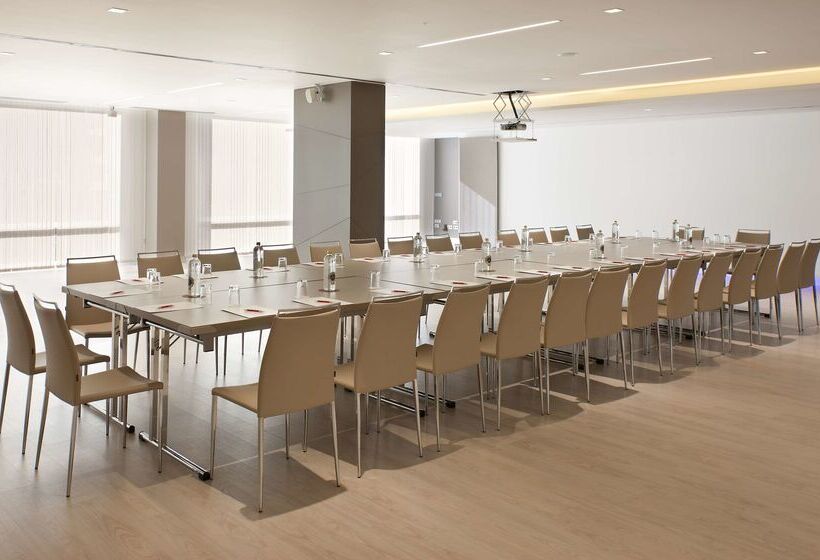 هتل NH Collection San Sebastian Aranzazu