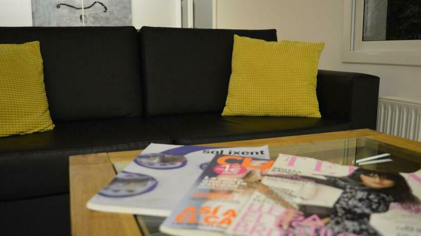 בית מלון כפרי Nou Estrelles