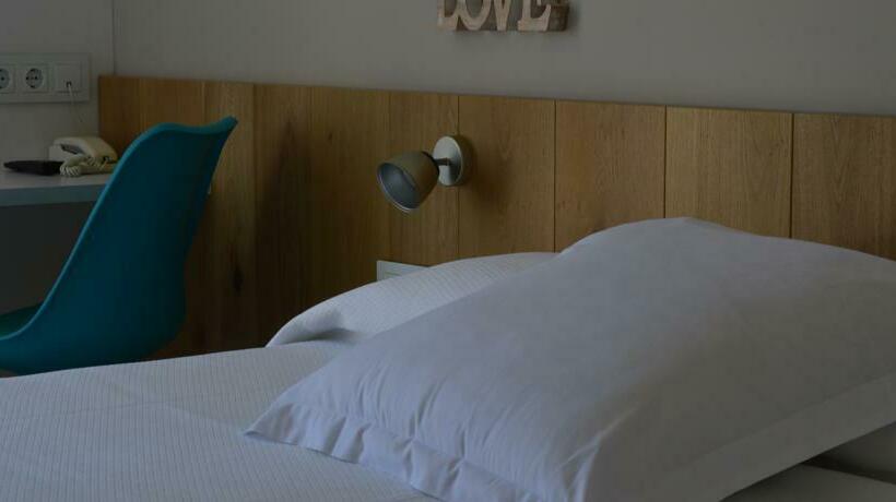 בית מלון כפרי Nou Estrelles