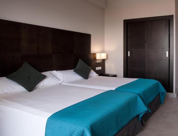 Отель Pato Amarillo