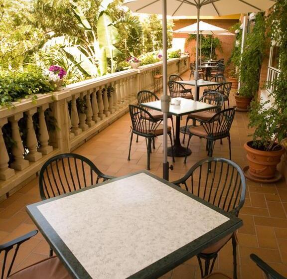 Отель Pato Amarillo