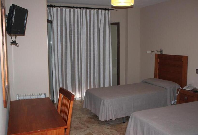 ホテル Peña Escrita