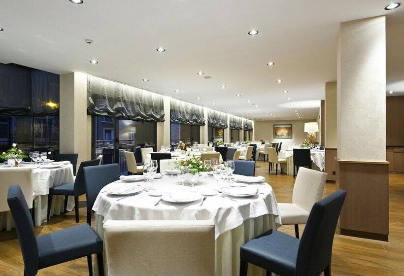 酒店 Pedro I De Aragon 4 Estrellas Superior