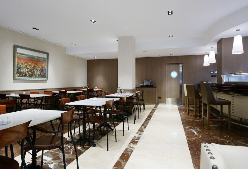 酒店 Pedro I De Aragon 4 Estrellas Superior