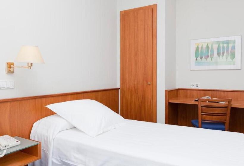 Отель Peninsular