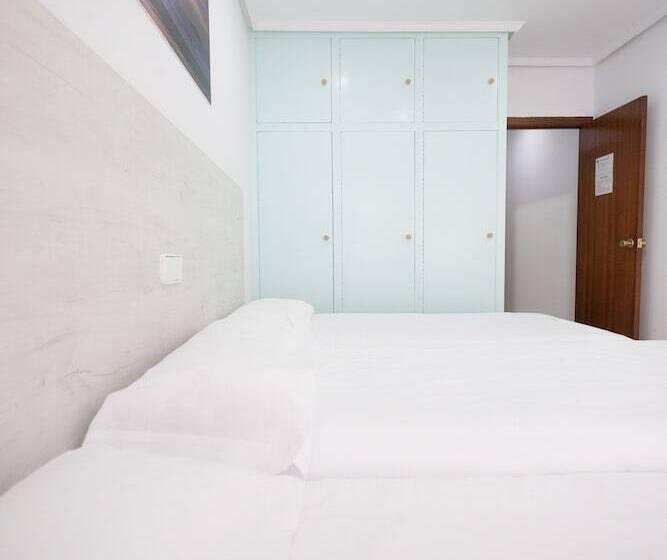 Отель Pinar Somo Surf