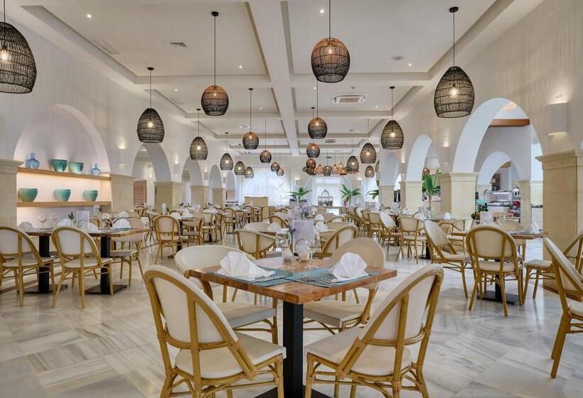 Отель Playa De La Luz