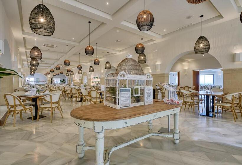 Отель Playa De La Luz