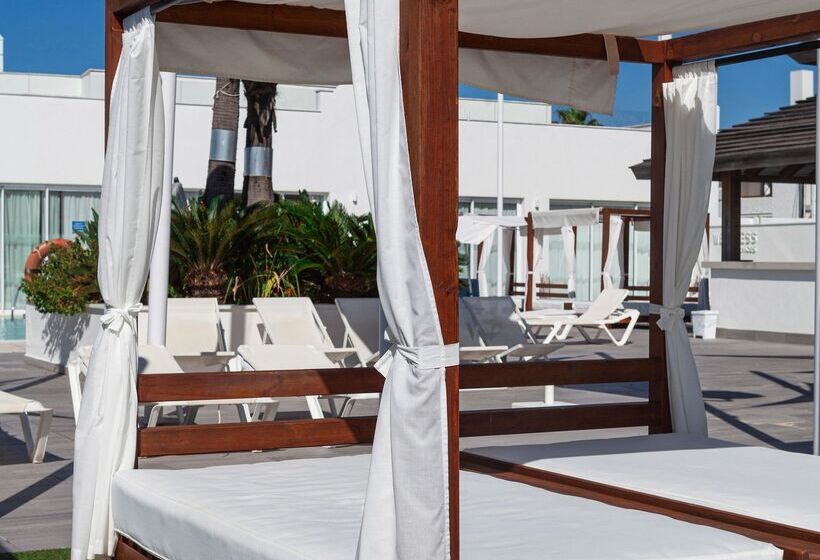 Отель Playa De La Luz