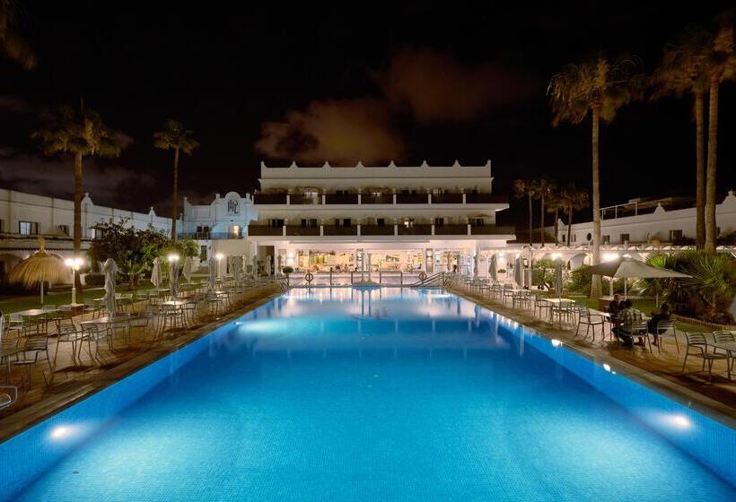 Отель Playa De La Luz