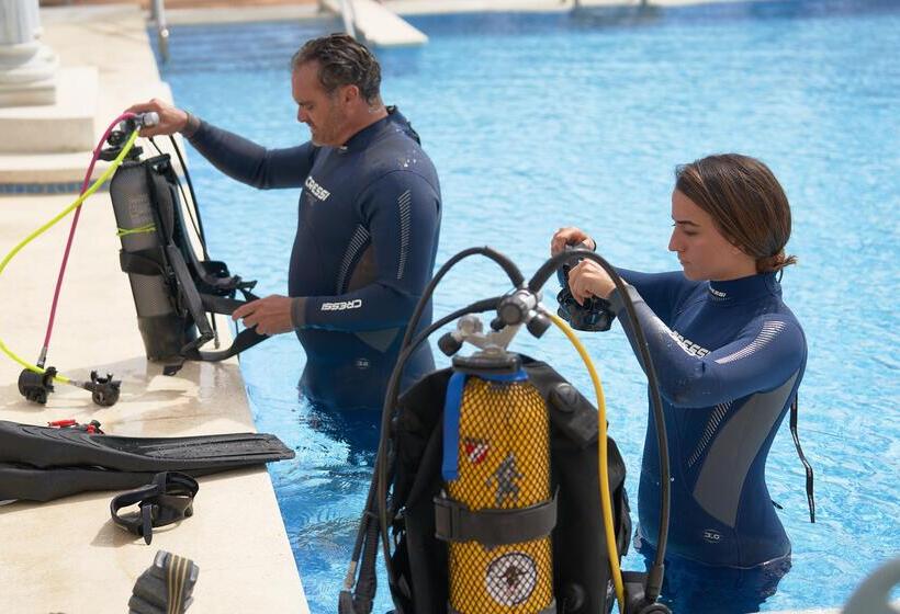 Отель Playa De La Luz