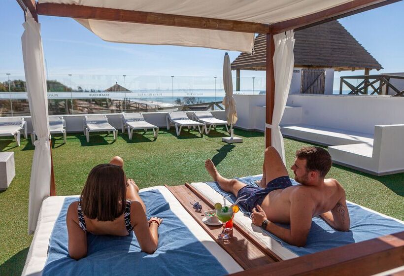 Отель Playa De La Luz