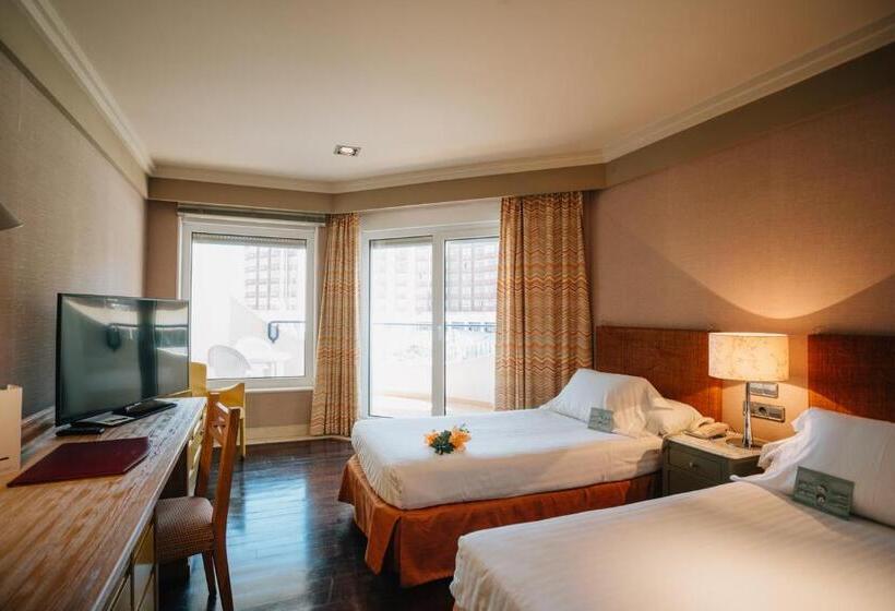 Отель Playa Victoria