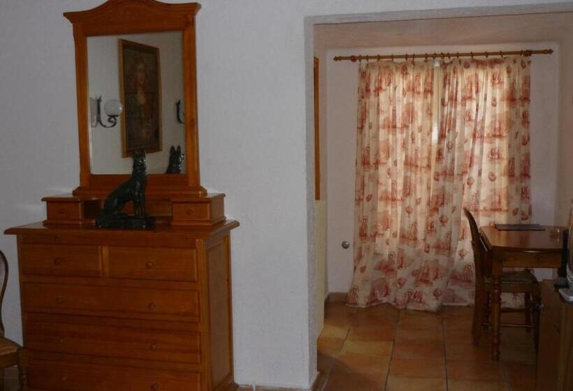 בית מלון כפרי Port Lligat