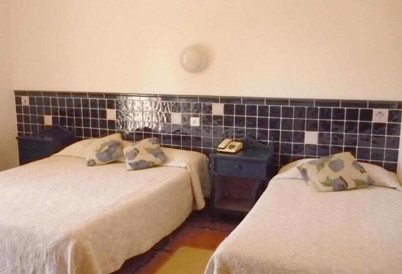 בית מלון כפרי Port Lligat