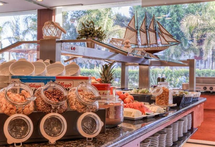 酒店 Puertobahia & Spa