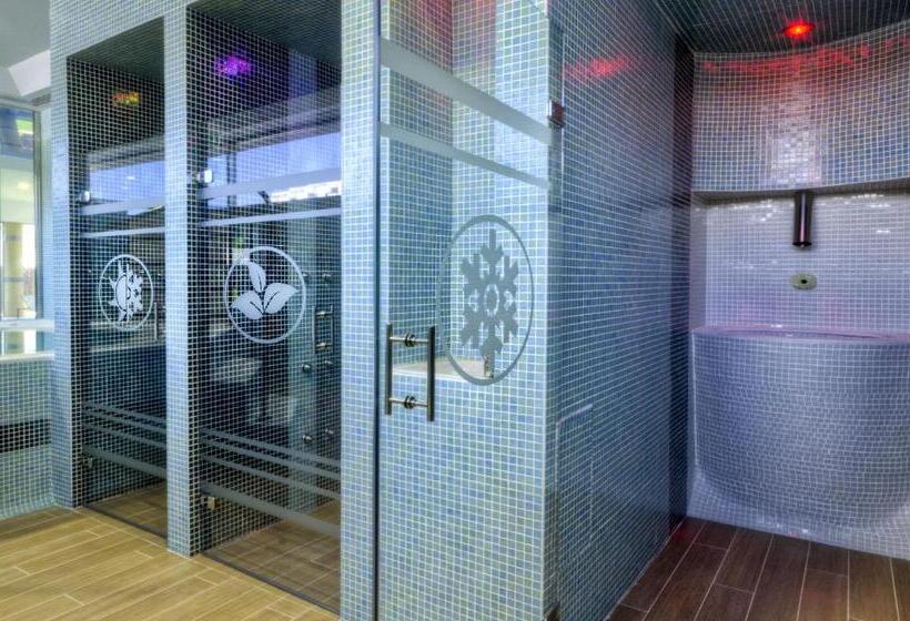 酒店 Puertobahia & Spa