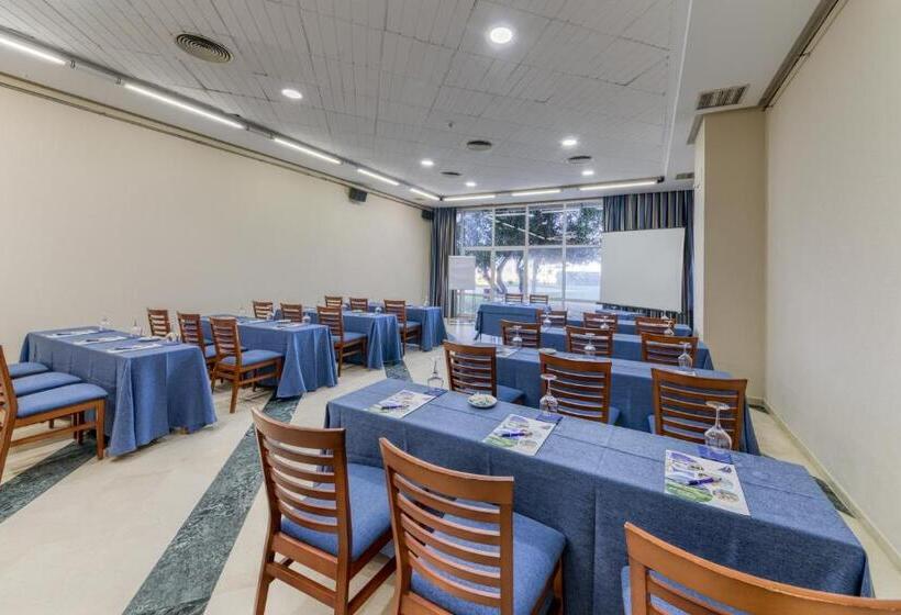 酒店 Puertobahia & Spa