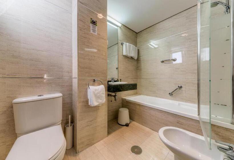 酒店 Puertobahia & Spa