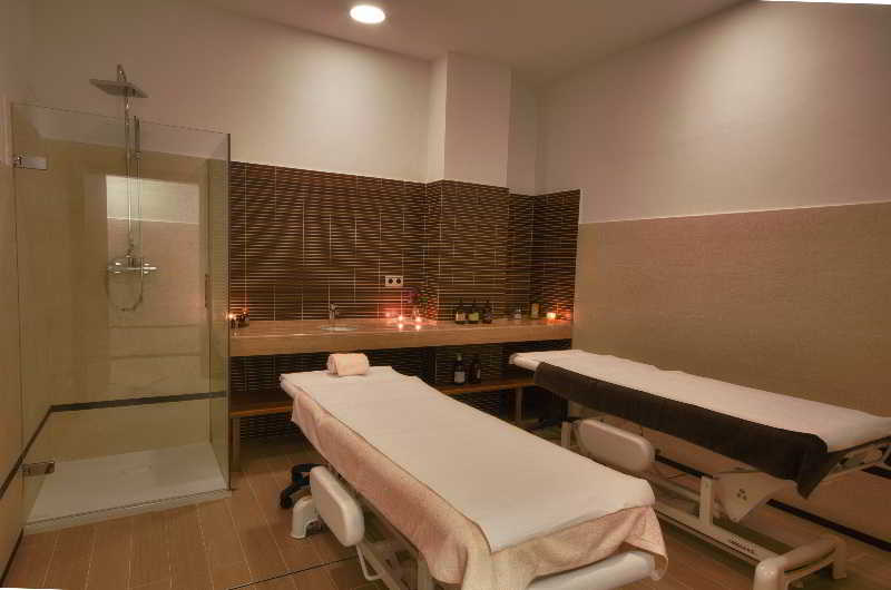 酒店 Puertobahia & Spa